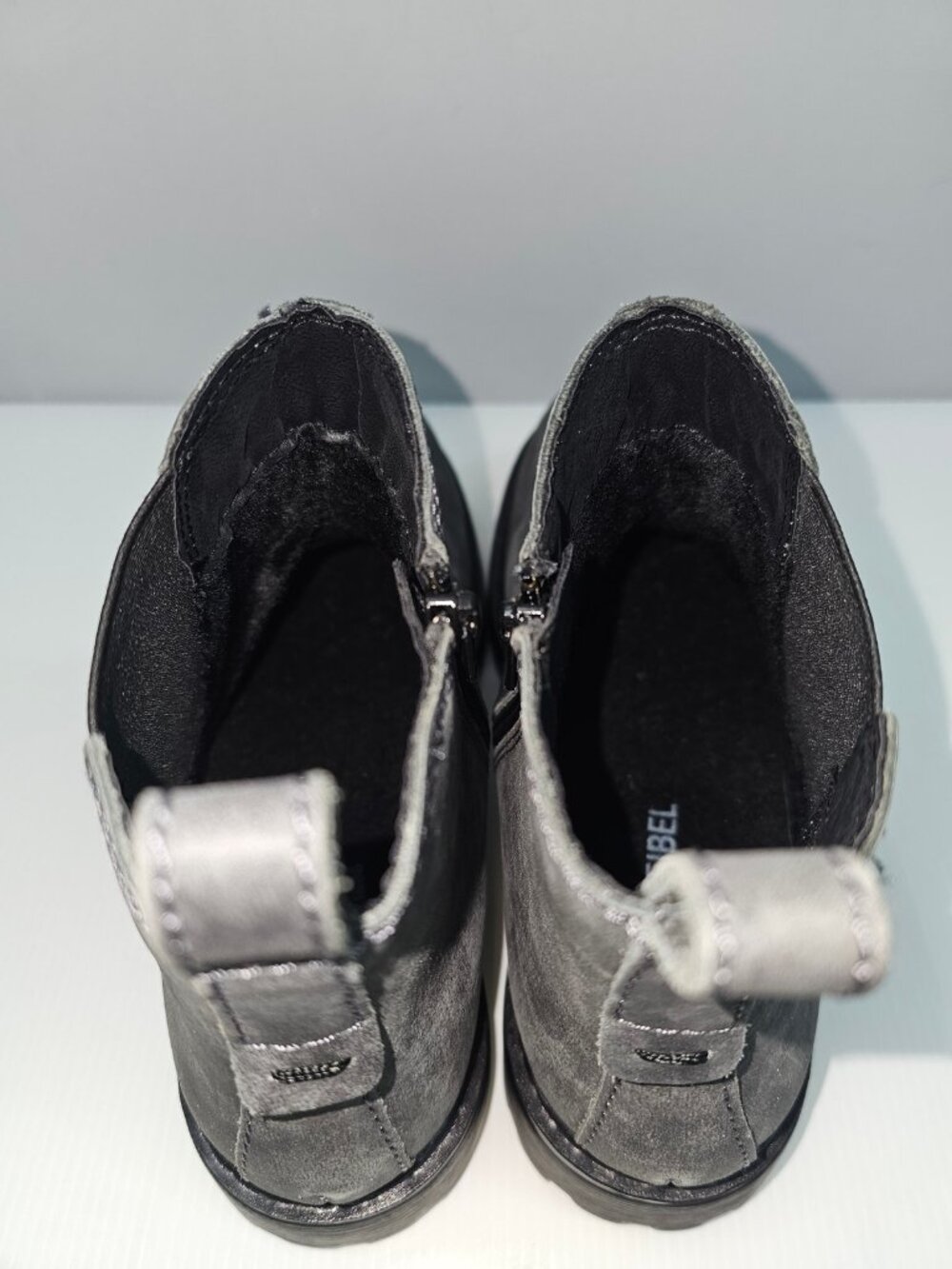 Josef Seibel Marta 06 Chelsea Ankle Boot Womens EU 39 Gray Leather Lug Sole NEW - Picture 10 of 14